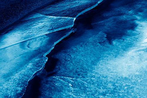 Cracking Blood Frozen Ice River (Blue Shade)