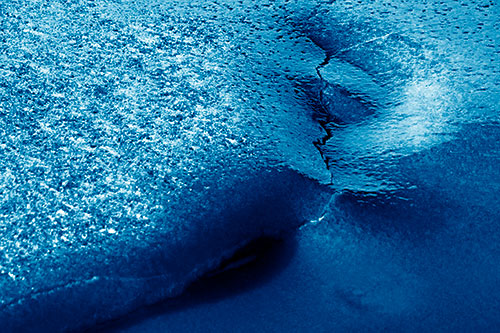 Frozen Cracking Ice Valley (Blue Shade)