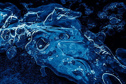 Frozen Shapeshifting Pupil Bubble Eyed Ice Face (Blue Shade)