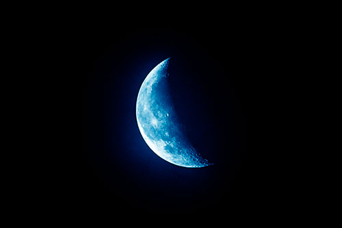 Half Crescent Blue Moon (Blue Shade Photo)