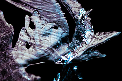 Shocked Jagged Curving Ice Face (Blue Tint)