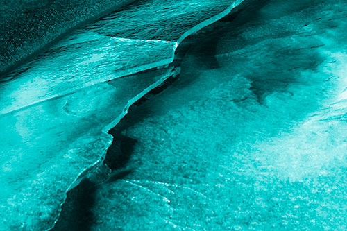 Cracking Blood Frozen Ice River (Cyan Shade)