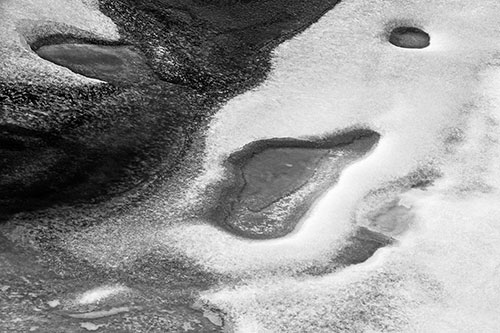 Joyful Ice Face Frozen Atop River (Gray)