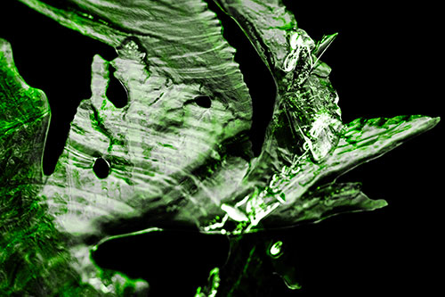 Shocked Jagged Curving Ice Face (Green Tone)