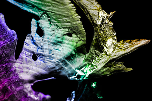 Shocked Jagged Curving Ice Face (Rainbow Tone)