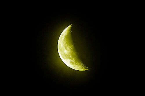 Half Crescent Blue Moon (Yellow Shade Photo)