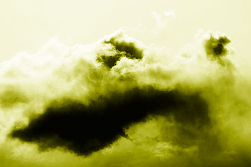 Smearing Neutral Faced Cloud Formation (Yellow Shade Photo)